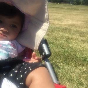 Meet your Posher, Farida